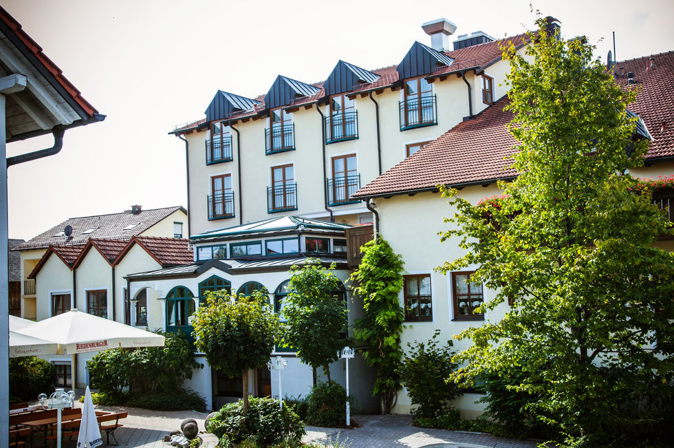 Bildergalerie Landhotel Schneider In Riedenburg Naturpark Altmuhltal Bayern Tagungshotels Seminarhotels Wanderfreundliche Hotels